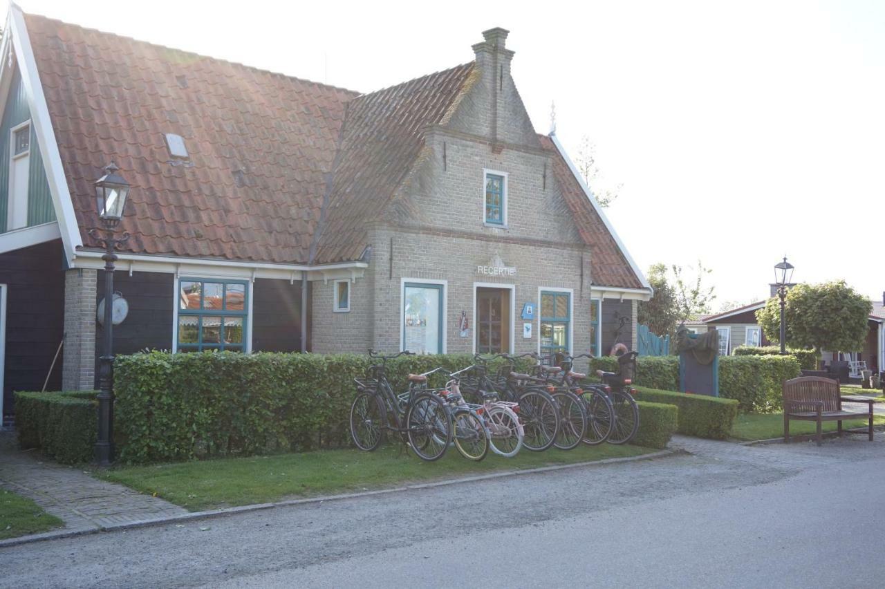 Vakantieverblijf Aan De Dijk Hotel Hippolytushoef Kültér fotó